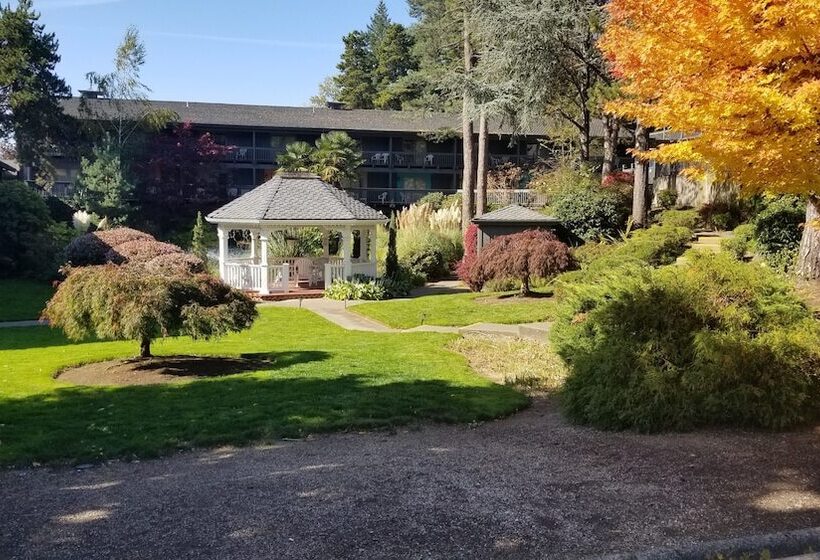 هتل Best Western Portland West Beaverton