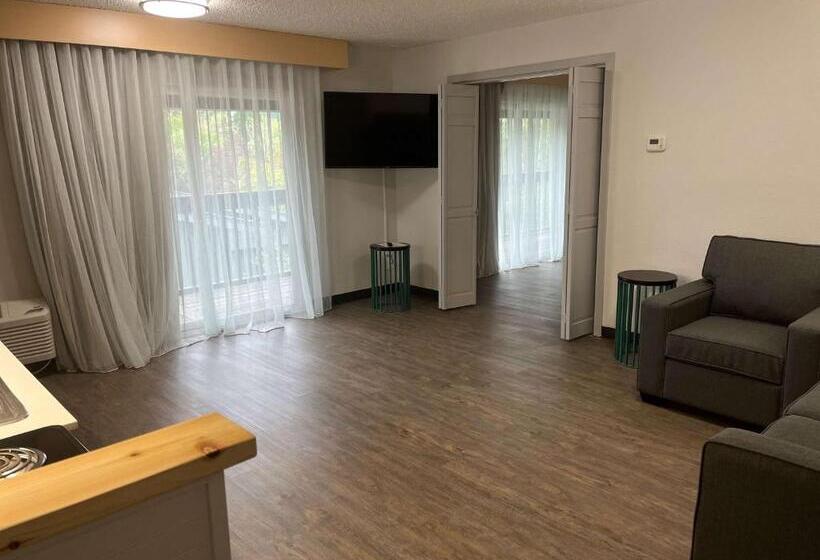 هتل Best Western Portland West Beaverton