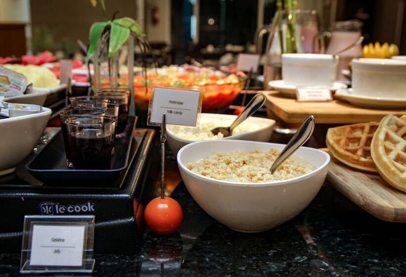 فندق Bristol Centro Civico Curitiba