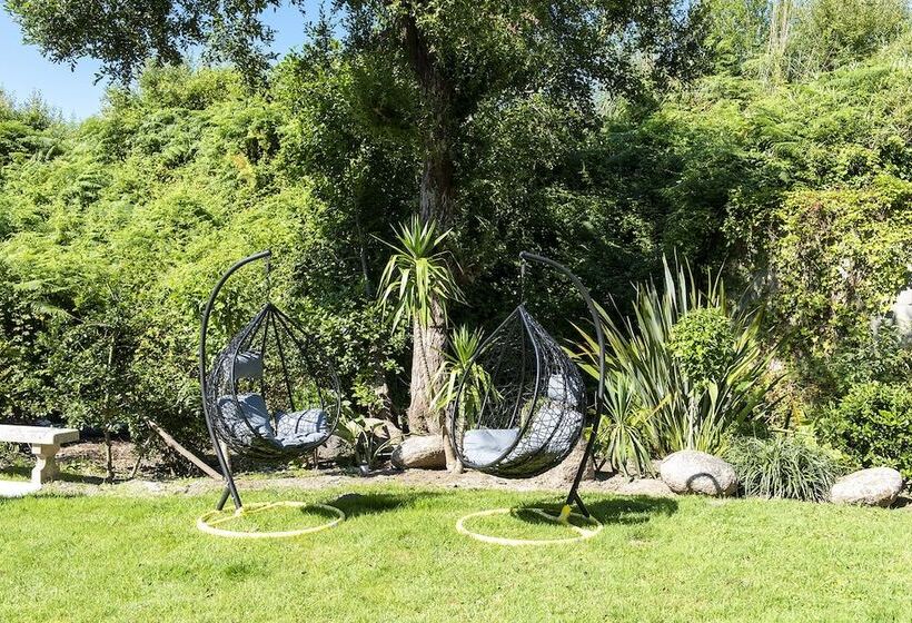 هتل Cabo Festiñanza