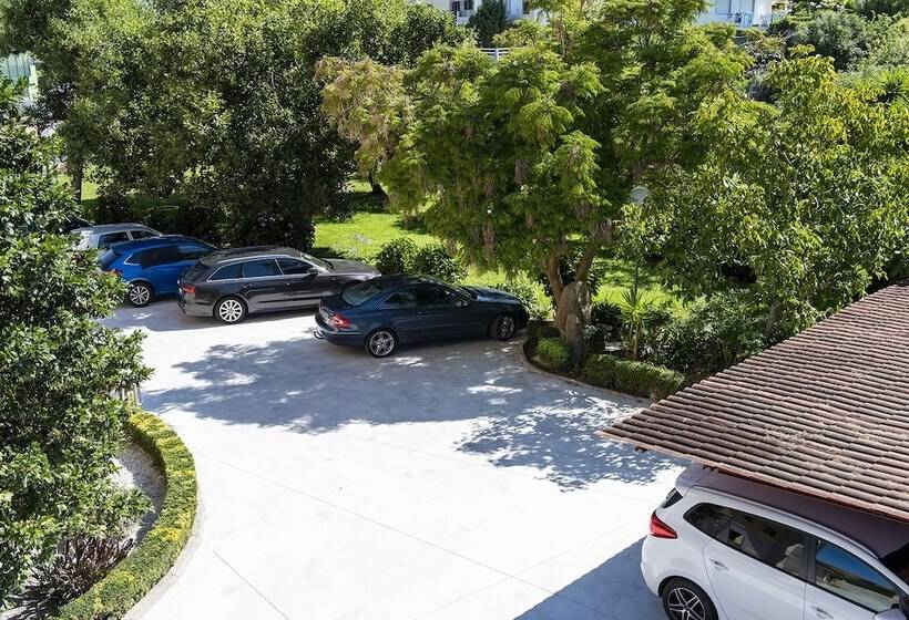 هتل Cabo Festiñanza