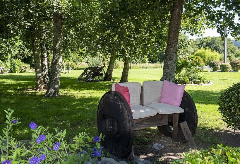 هتل Cabo Festiñanza