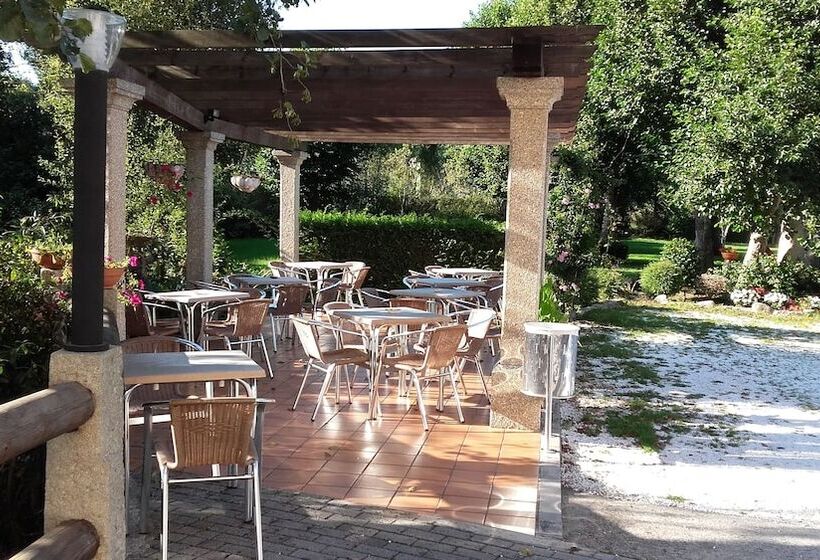 هتل Cabo Festiñanza