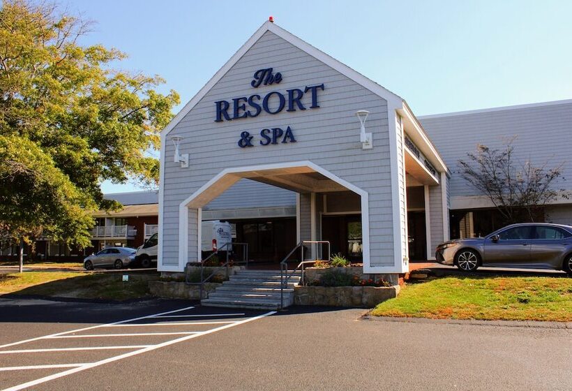هتل Cape Cod Irish Village   The Emerald Resort