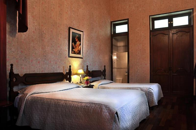 هتل Capital Plaza