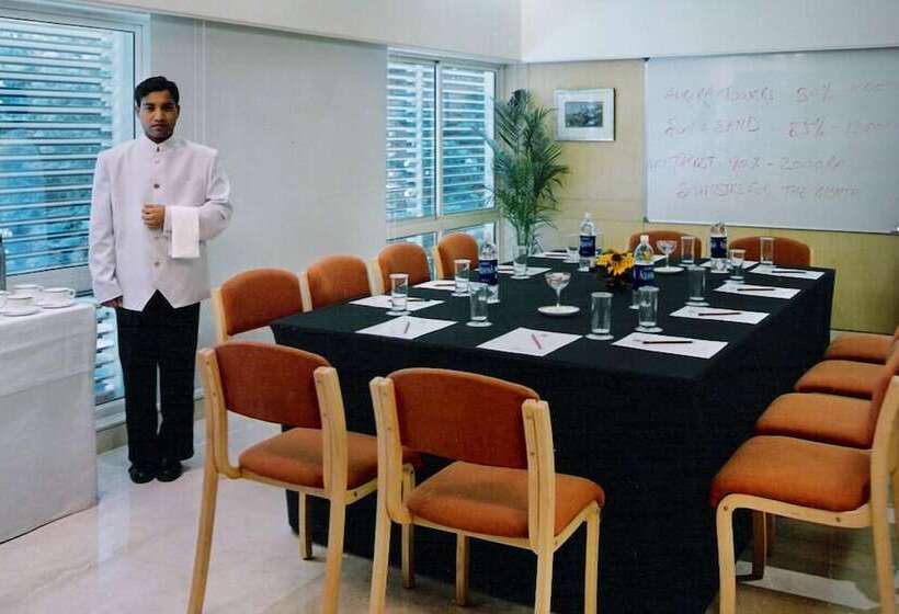 Отель Centurion