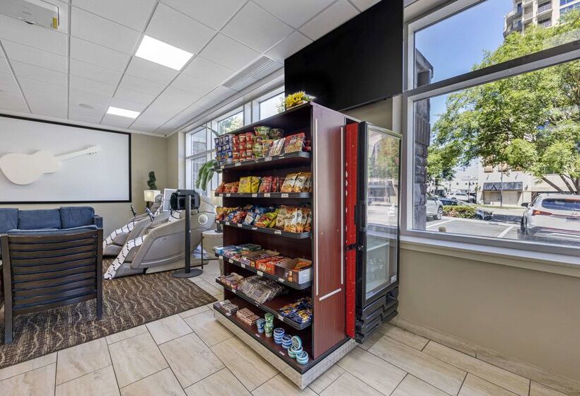 هتل Comfort Inn Downtown Nashville  Music City Center