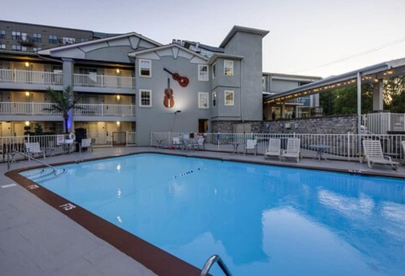 هتل Comfort Inn Downtown Nashville  Music City Center