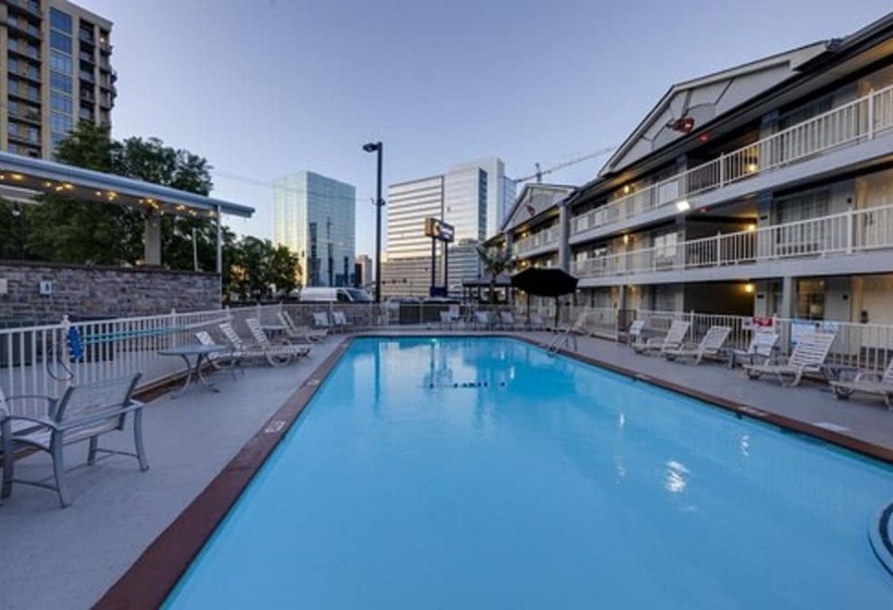 هتل Comfort Inn Downtown Nashville  Music City Center