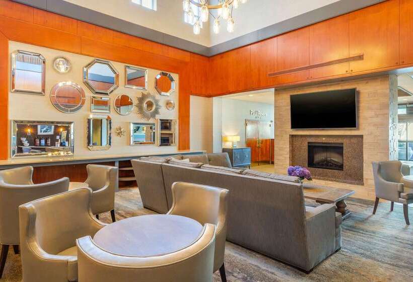 فندق Comfort Inn & Suites Logan International Airport