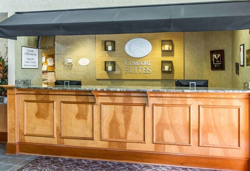 هتل Comfort Suites Airport
