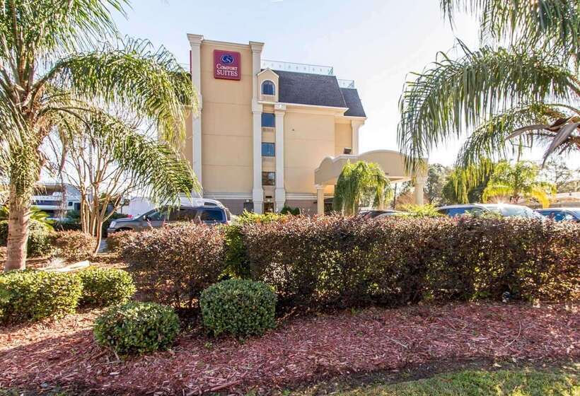 هتل Comfort Suites Airport