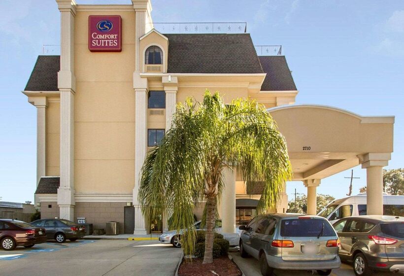 هتل Comfort Suites Airport