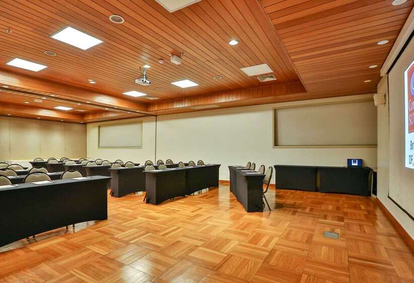 ホテル Comfort Suites Brasilia