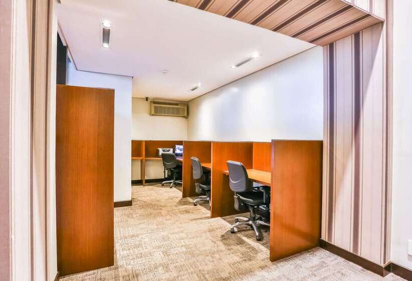 ホテル Comfort Suites Brasilia