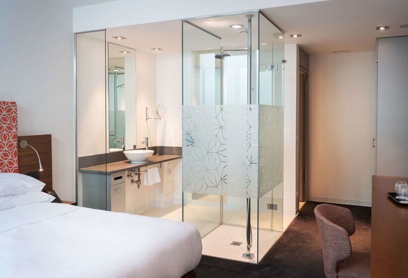 בית מלון כפרי Doubletree By Hilton Frankfurt Niederrad