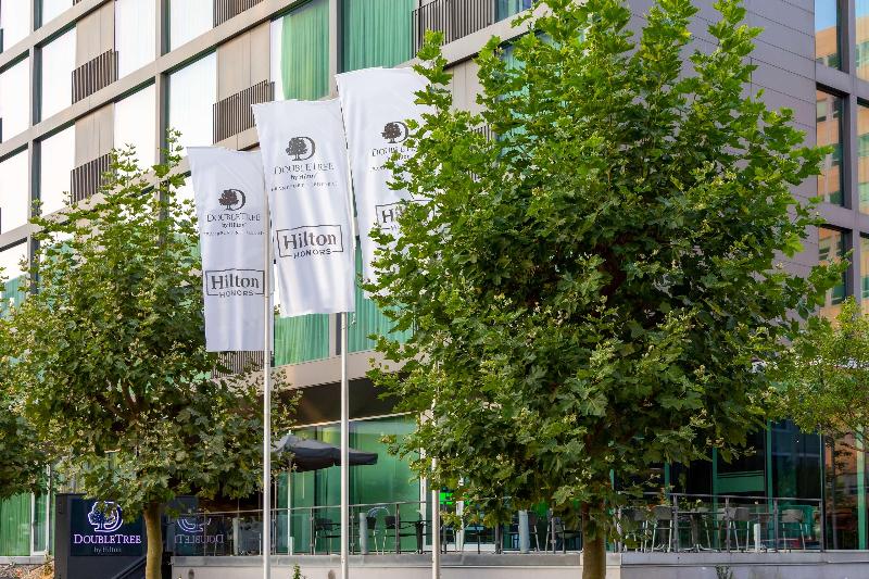 בית מלון כפרי Doubletree By Hilton Frankfurt Niederrad