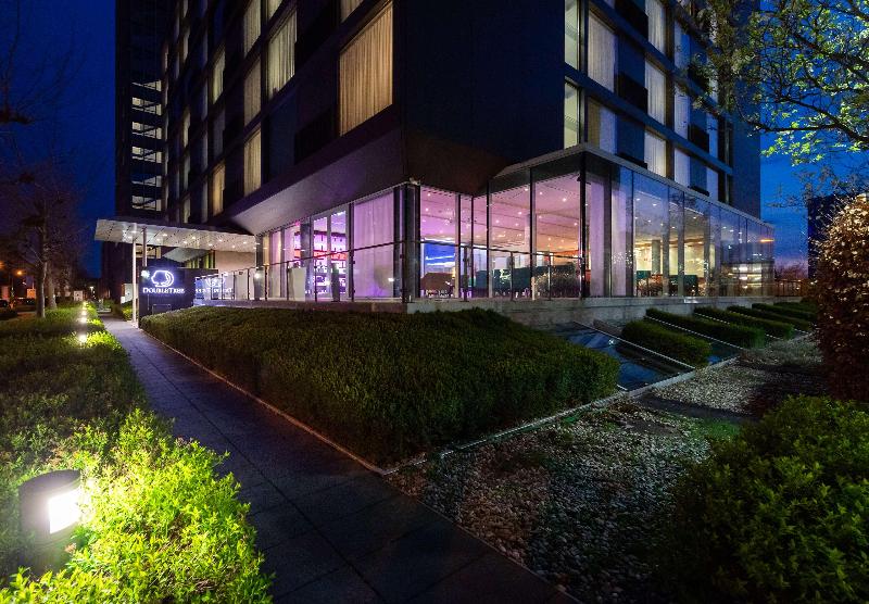 בית מלון כפרי Doubletree By Hilton Frankfurt Niederrad