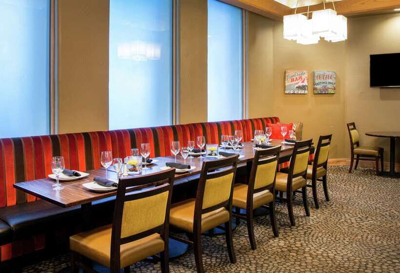 Doubletree By Hilton Hotel Portland