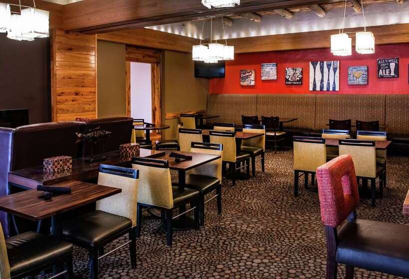 Doubletree By Hilton Hotel Portland