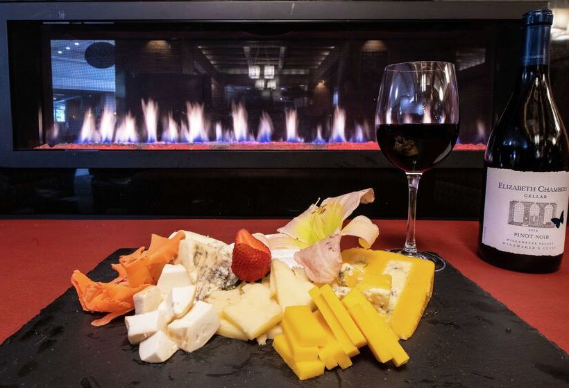 Doubletree By Hilton Hotel Portland