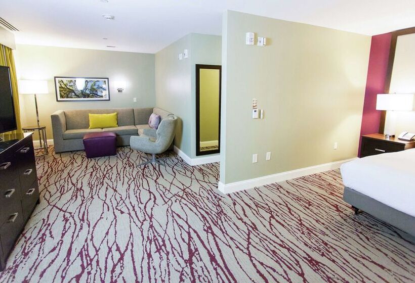 Doubletree By Hilton Hotel Savannah Historic District