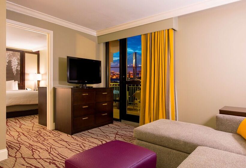 Doubletree By Hilton Hotel Savannah Historic District