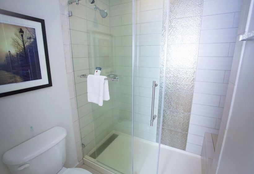 Doubletree By Hilton Hotel Savannah Historic District