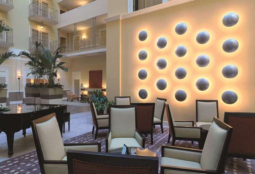 هتل Doubletree Suites By Hilton At The Battery Atlanta