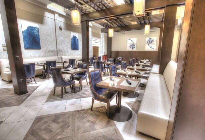 هتل Doubletree Suites By Hilton At The Battery Atlanta