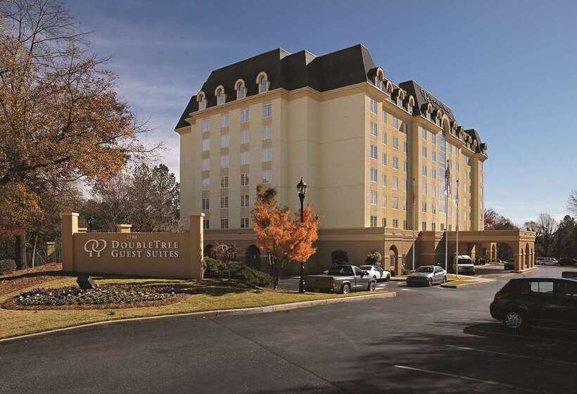 Отель Doubletree Suites By Hilton At The Battery Atlanta