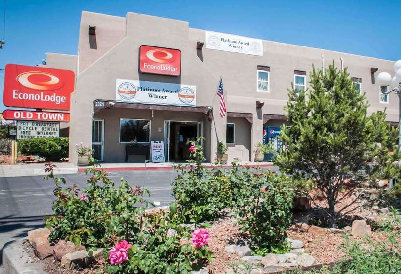 Отель Econo Lodge Old Town