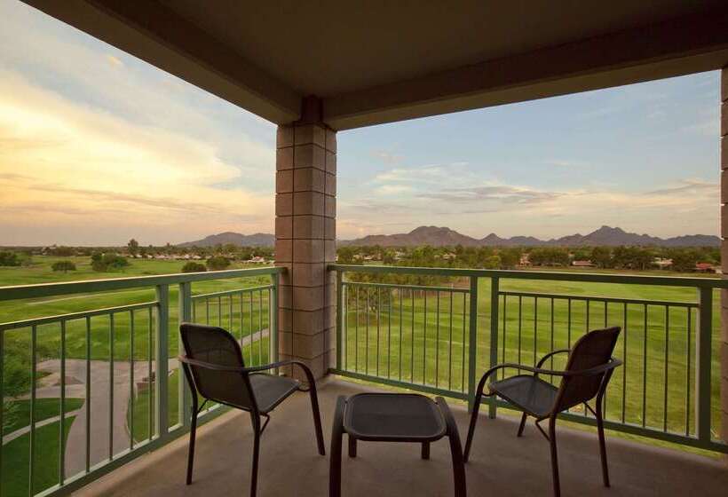 هتل Embassy Suites By Hilton Phoenix Scottsdale