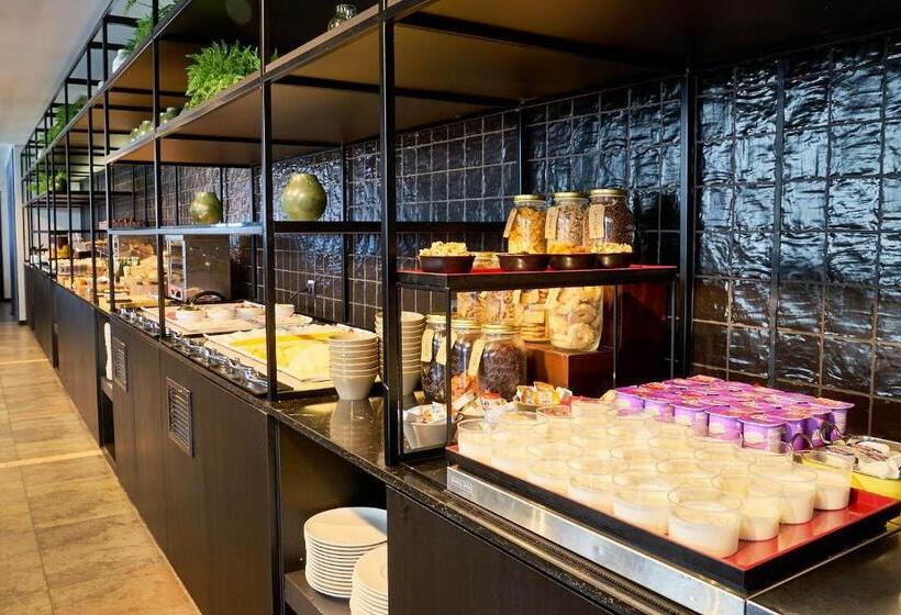 هتل Eurostars Málaga