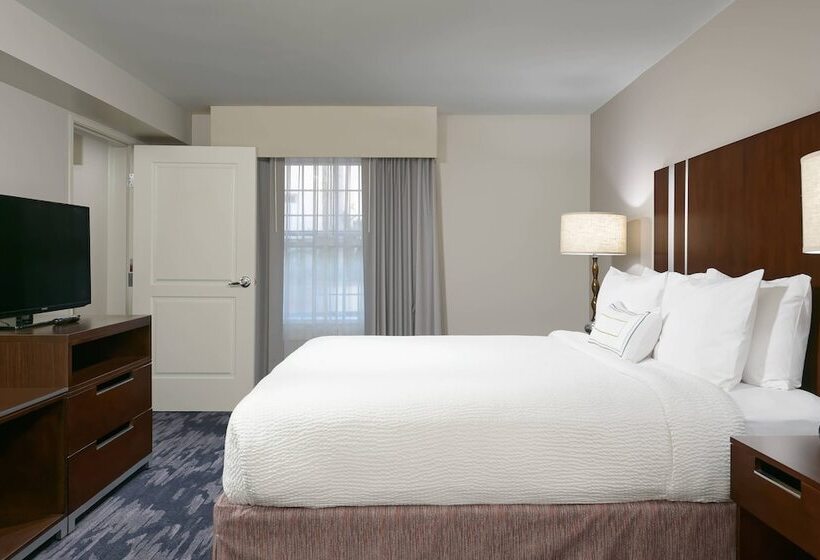 ホテル Fairfield Inn & Suites San Diego Old Town