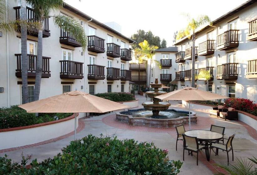 ホテル Fairfield Inn & Suites San Diego Old Town