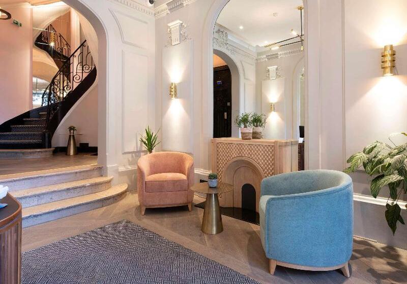 ホテル Flanelles Paris