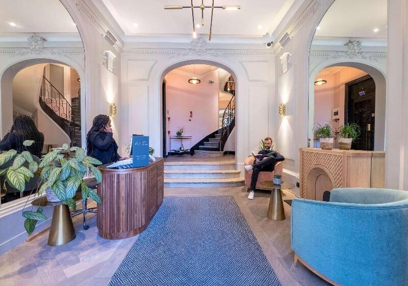 ホテル Flanelles Paris