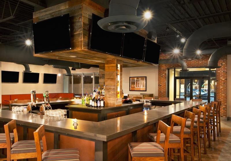 호텔 Four Points By Sheraton Cleveland Airport