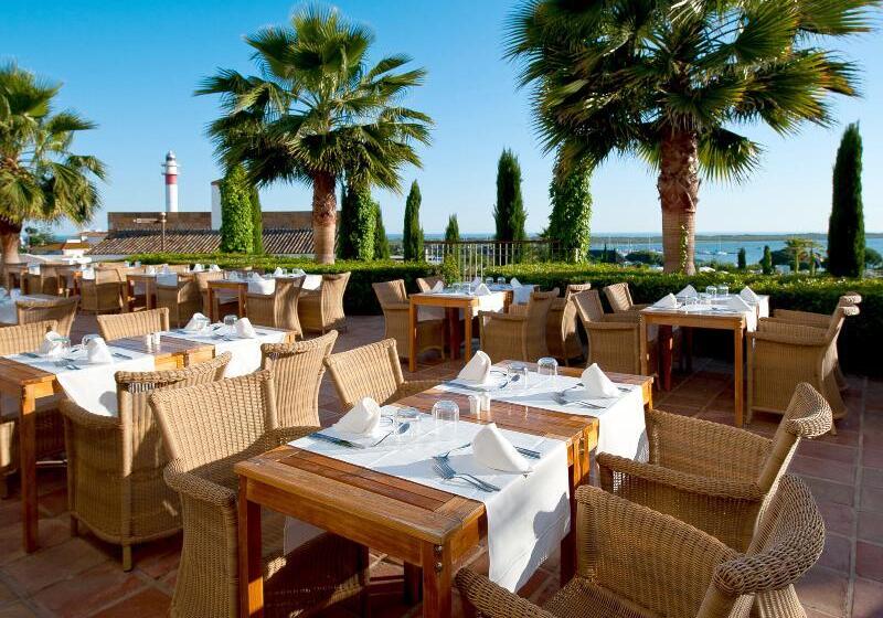 Отель Fuerte El Rompido