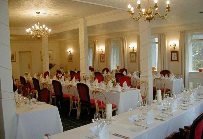 Отель Gairloch Highland Lodge