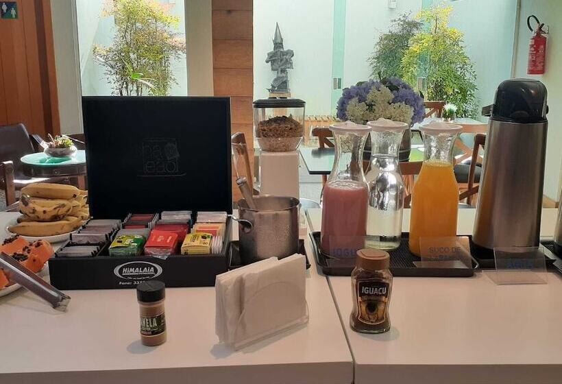 בית מלון כפרי Garibaldi Business