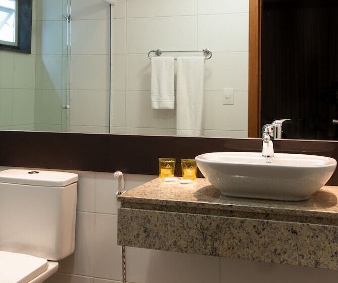 בית מלון כפרי Garibaldi Business