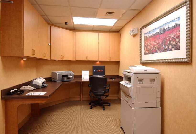 Отель Hilton Garden Inn Atlanta Airport/millenium Center