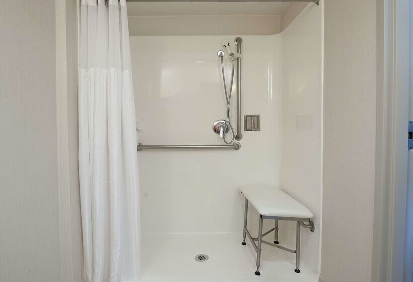 Отель Hilton Garden Inn Atlanta Airport/millenium Center