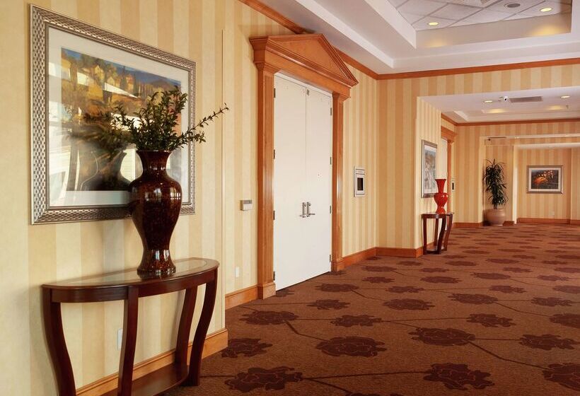 Отель Hilton Garden Inn Atlanta Airport/millenium Center