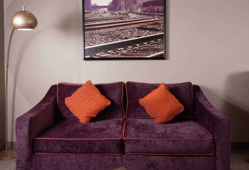 Отель Hilton Garden Inn Atlanta Airport/millenium Center