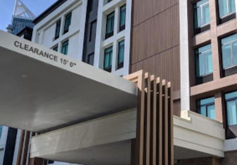 Отель Hilton Garden Inn Atlanta  Buckhead