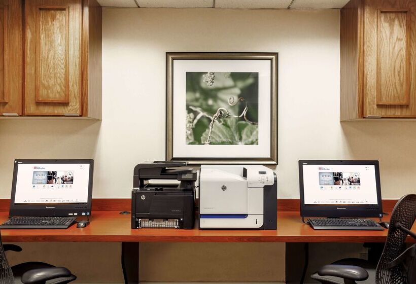 Отель Hilton Garden Inn Dallas/market Center