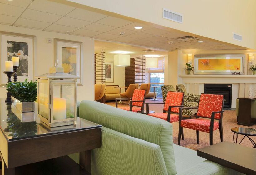 هتل Hilton Garden Inn Dallas/market Center